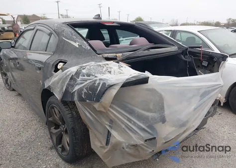 2019 Dodge Charger R/T Rwd z USA, uszkodzony, nr VIN 2C3CDXCT6KH737142